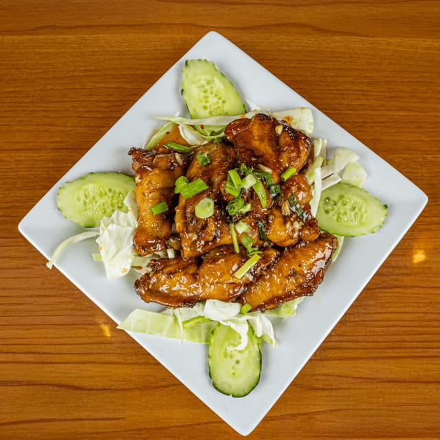 Thai Spice Wings (6 Pieces).